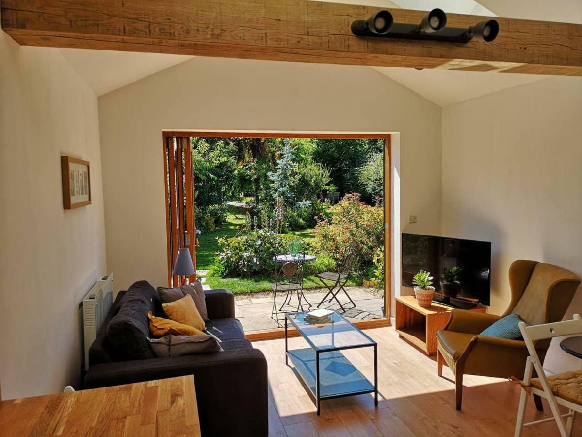 The Bird House At Woodburn Cottage 데햄 외부 사진