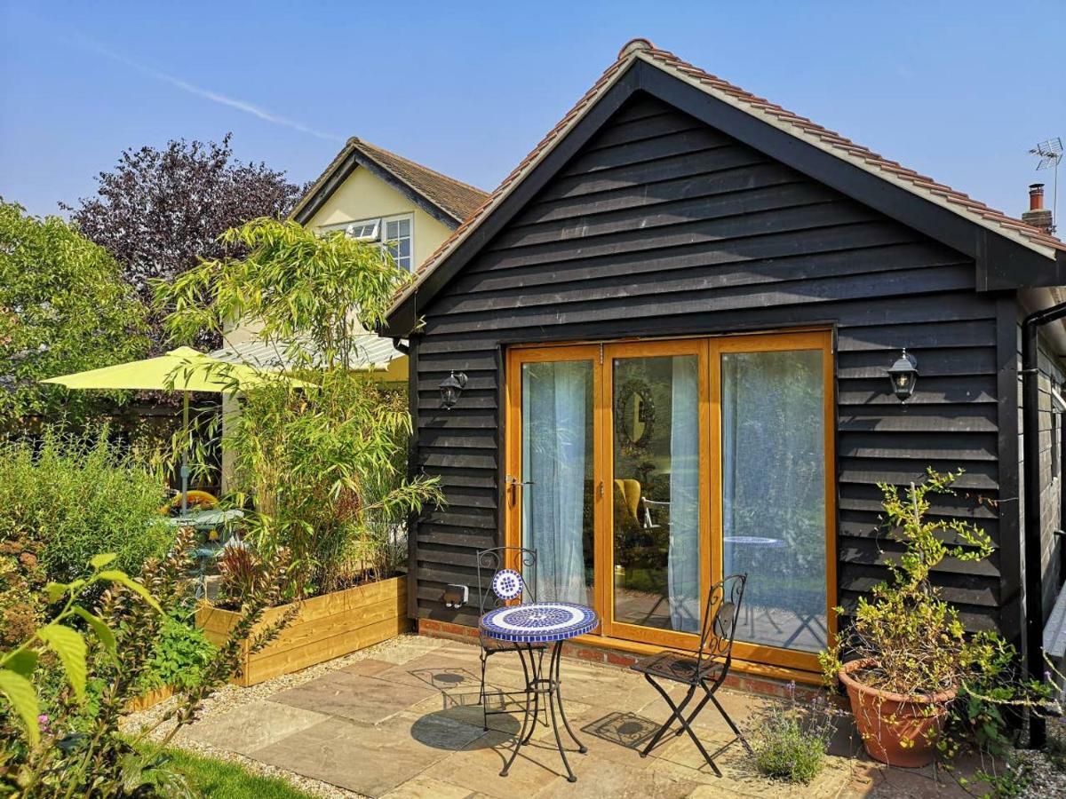 The Bird House At Woodburn Cottage 데햄 외부 사진
